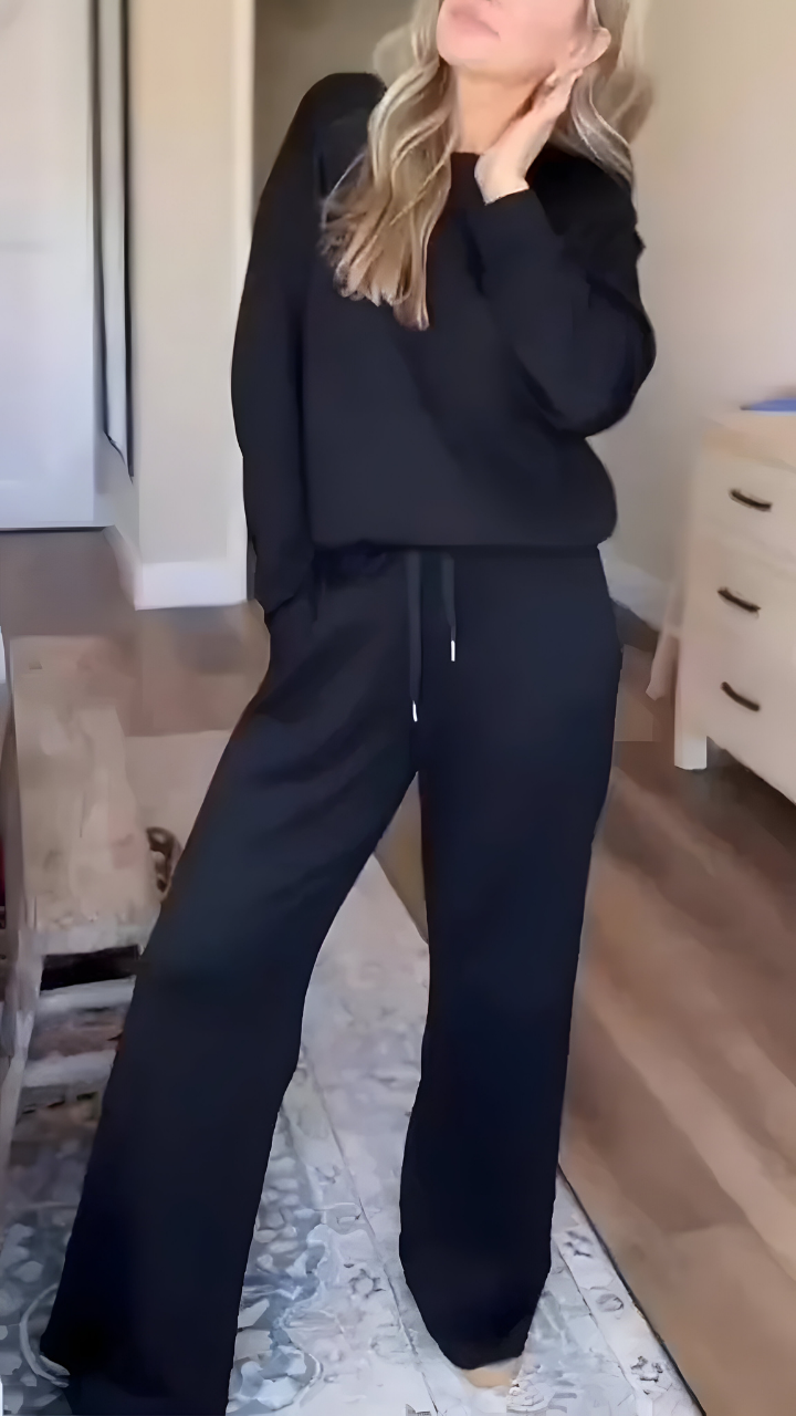 Relaxed Lounge Set